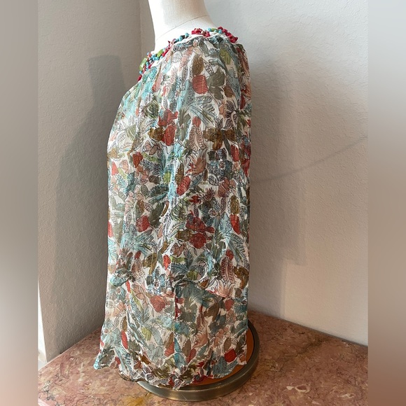 Nanette Lepore Beaded Neckline w/ Keyhole design & Silk & Metallic Fabric Size 2 - Picture 5 of 10